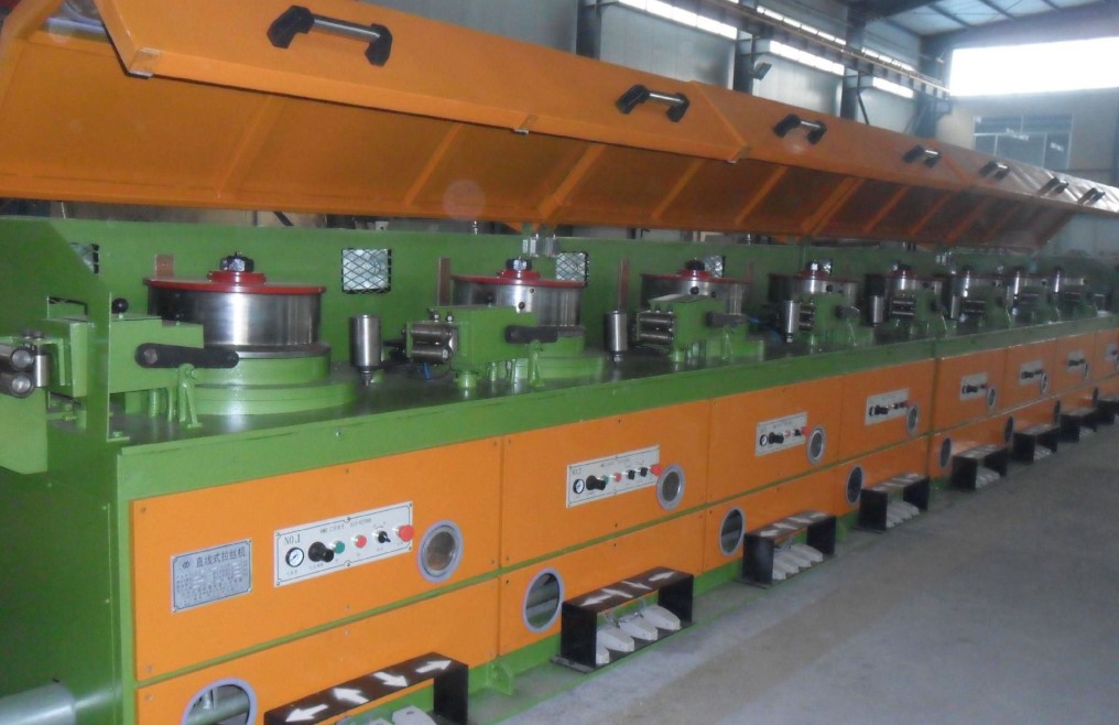 “直列式拉絲機是如何應用變頻器優(yōu)化生產效率？”