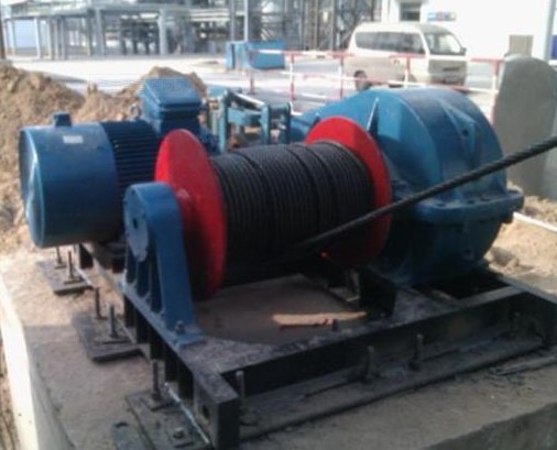 “變頻技術是如何參與到卷揚機自動化送料系統(tǒng)中的？”