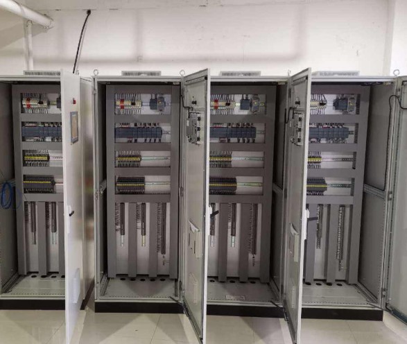 “為PLC控制柜安排合理的接線能夠使柜體更加美觀?！? />
</p>
<p style=