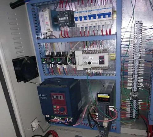 “安裝變頻器時都有哪些接線規(guī)范？”